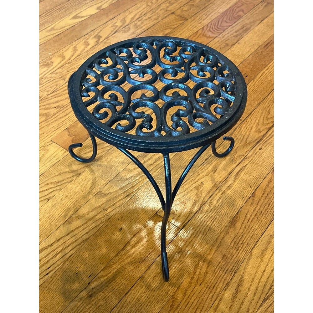 Vintage Cast Iron Plant Stand - 10" x 10" Ornate Round Flower Pot Holder